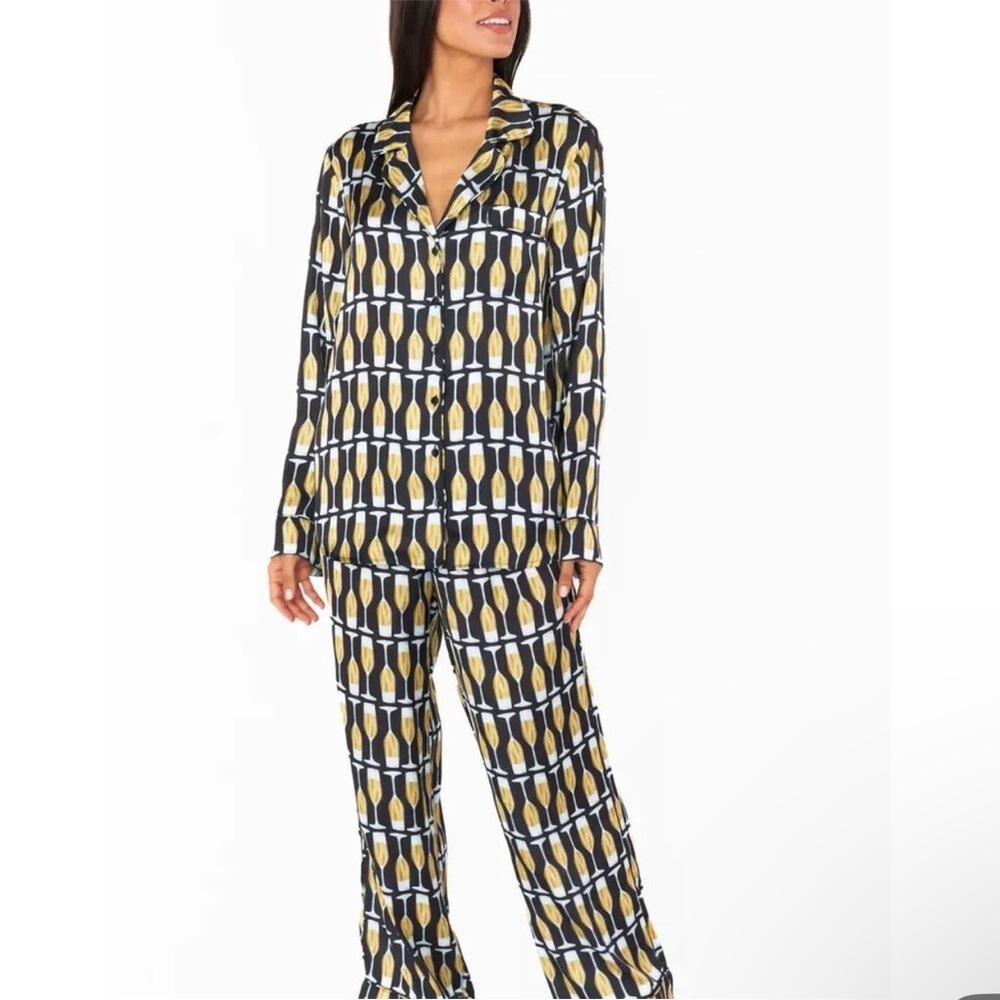Stylish Yellow and Black Women's Pajama Set